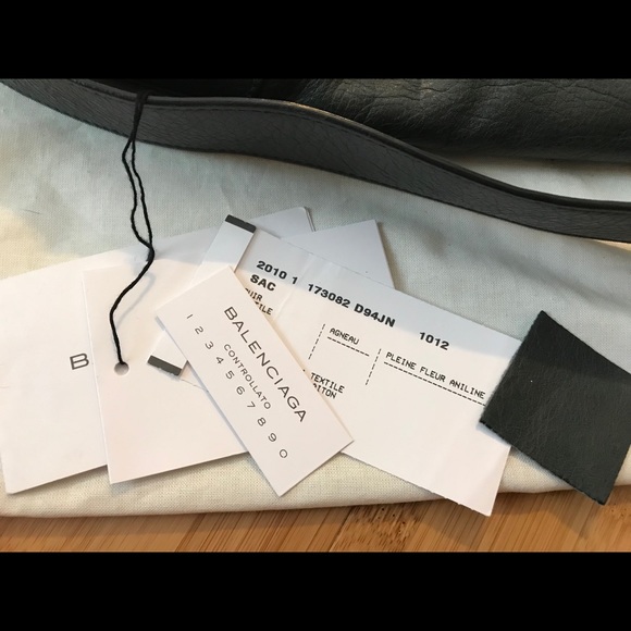 Balenciaga Part Time with silver hardware - Picture 2 of 8